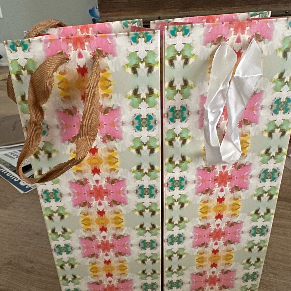 NWO!! Laura Park Brooks Avenue Wine Gift Bags with Ribbon Handles (2 bags)